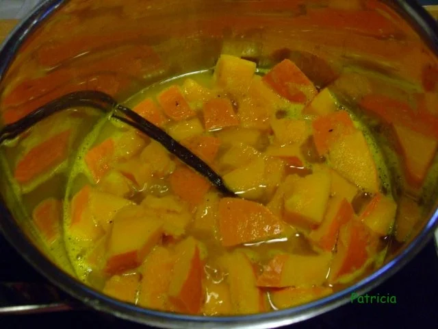 Rezept: Saftiges Kürbisbrot mit Vanille und Orange Bild Nr. 2 Saftiges Kürbisbrot mit Vanille und Orange - Rezept - Bild Nr. 2