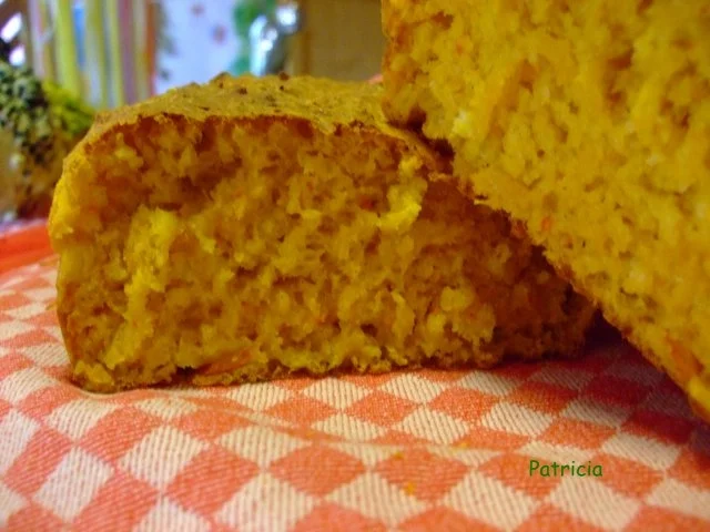 Rezept: Saftiges Kürbisbrot mit Vanille und Orange Saftiges Kürbisbrot mit Vanille und Orange - Rezept