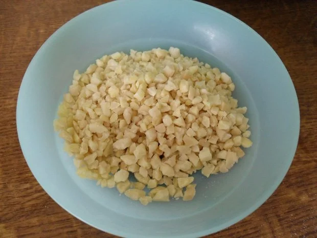 Apfelschmarr`n mit Rosinen, gehackten Mandeln und Vanillesößle für alle meine Kochfreunde - Rezept - Bild Nr. 5