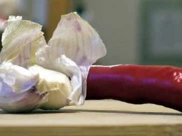 Tagliatelle verde aglio, olio, peperoncini e gamberetti - Rezept - Bild Nr. 7