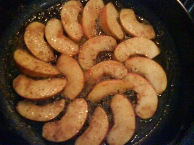 Schweinefilet in Apfelcrème mit Spitzkohl und Sombreroni's - Rezept - Bild Nr. 4