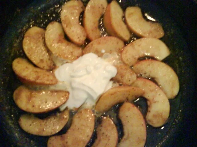 Schweinefilet in Apfelcrème mit Spitzkohl und Sombreroni's - Rezept - Bild Nr. 5