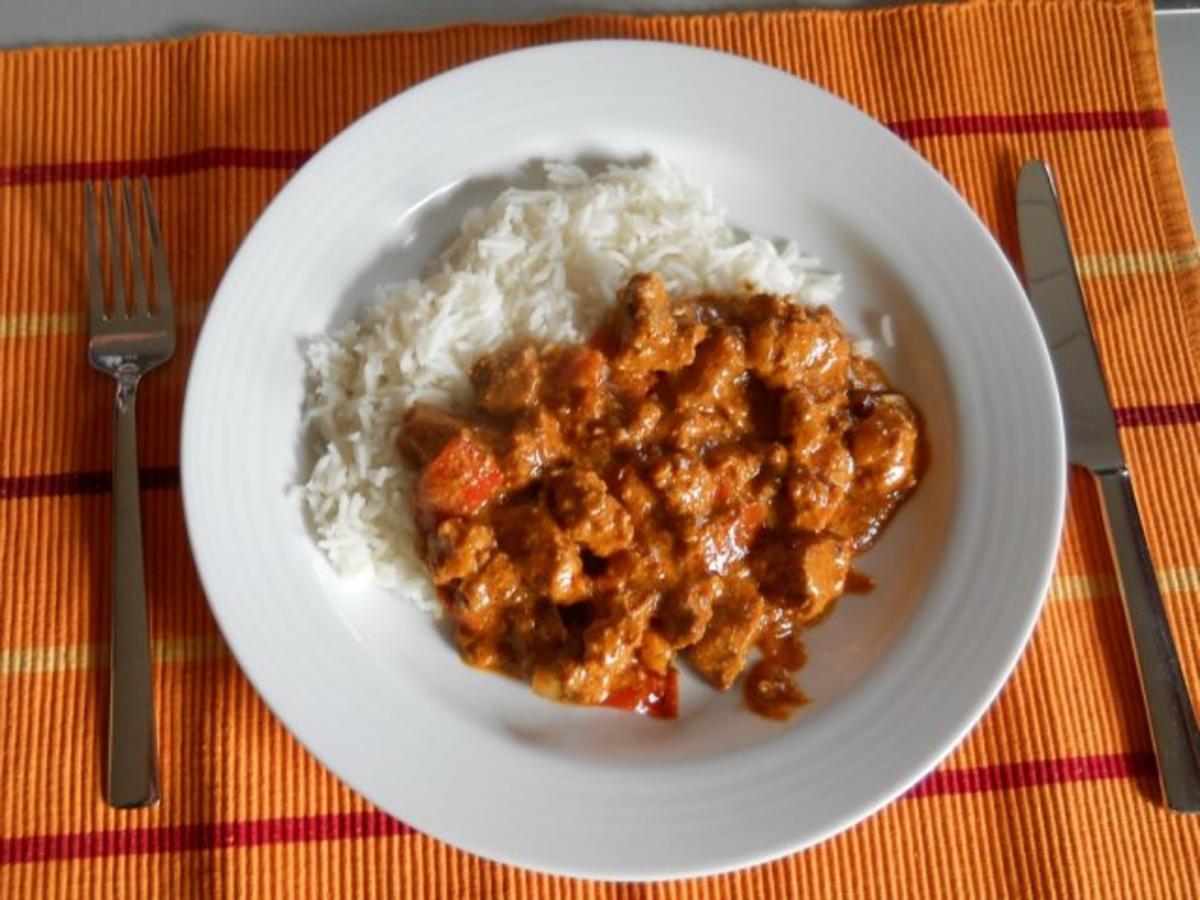 Bilder für Schmortopf mit Rindergulasch und Schweinegulasch - Rezept