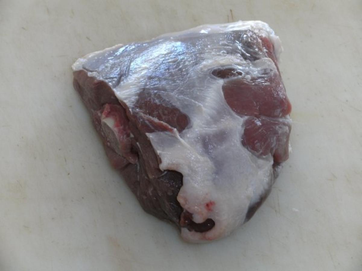 Fleisch: Lammkeule, geschmort, auf Kräuterbett - Rezept - Bild Nr. 2