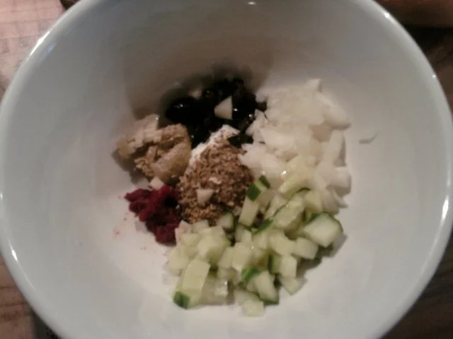 Trappers "Balkan-Rinder-Roulettas mit Knobi-Pommes" - Rezept - Bild Nr. 2