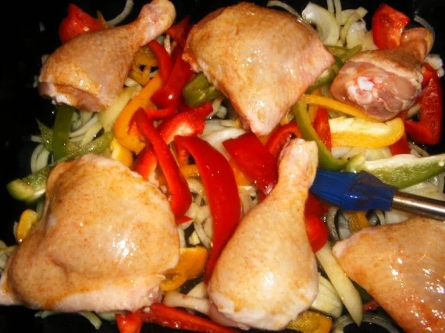 Zwiebel-Sahne-Hähnchen vom Blech - Rezept - Bild Nr. 3