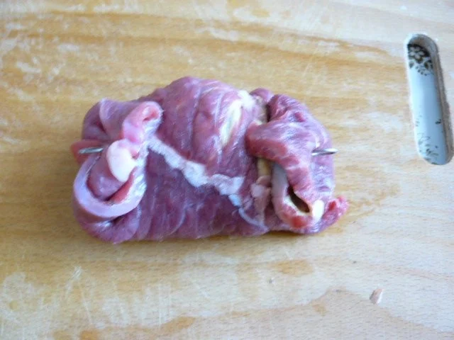 Rezept: Rindsroulade Thüringer Art Bild Nr. 6 Rindsroulade Thüringer Art - Rezept - Bild Nr. 6