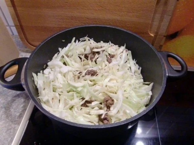 Hackpfanne mit Nudeln und Weißkohl - Rezept - Bild Nr. 11