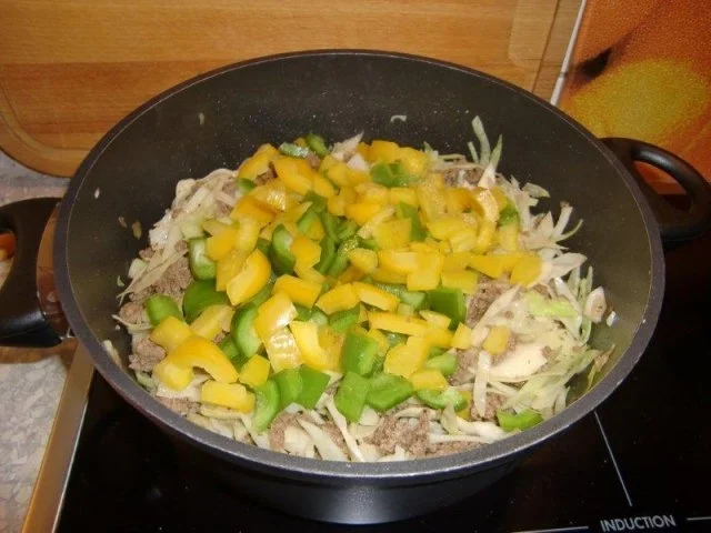 Hackpfanne mit Nudeln und Weißkohl - Rezept - Bild Nr. 12