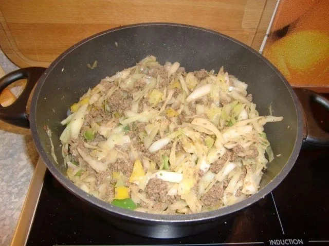 Hackpfanne mit Nudeln und Weißkohl - Rezept - Bild Nr. 14