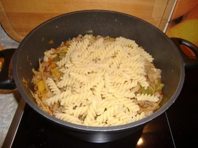 Hackpfanne mit Nudeln und Weißkohl - Rezept - Bild Nr. 17