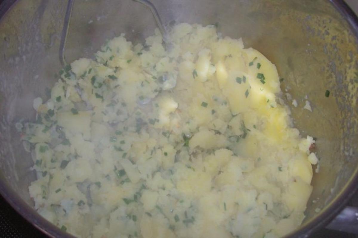 Beilagen: Kartoffelpüree mit Röstzwiebeln und Schnittlauch - Rezept - Bild Nr. 3