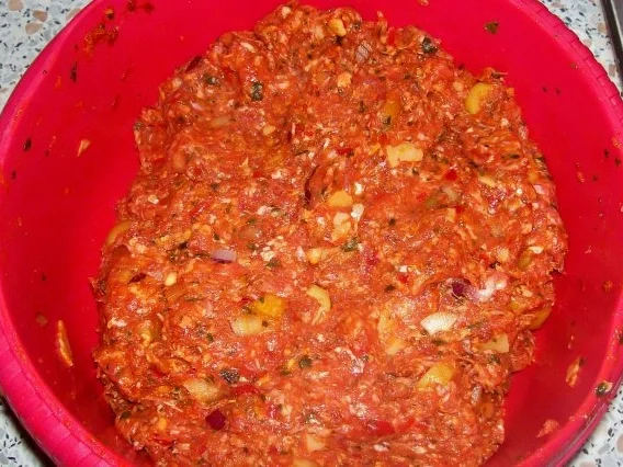 Würziger Hackbraten mit Oliven, Parmesan und getrockneten Tomaten - Rezept - Bild Nr. 4