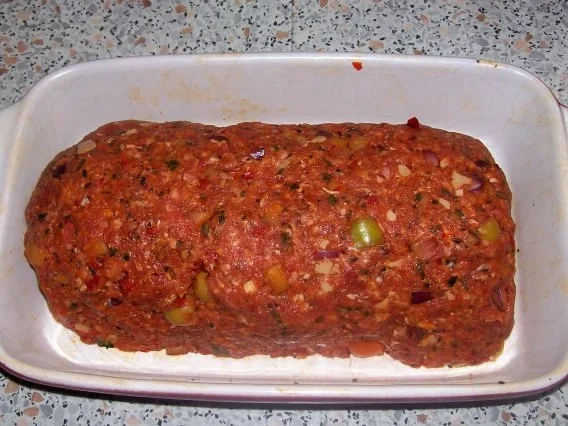 Würziger Hackbraten mit Oliven, Parmesan und getrockneten Tomaten - Rezept - Bild Nr. 5