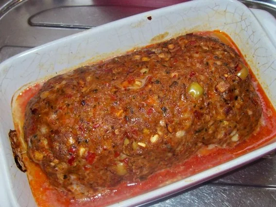 Würziger Hackbraten mit Oliven, Parmesan und getrockneten Tomaten - Rezept - Bild Nr. 6