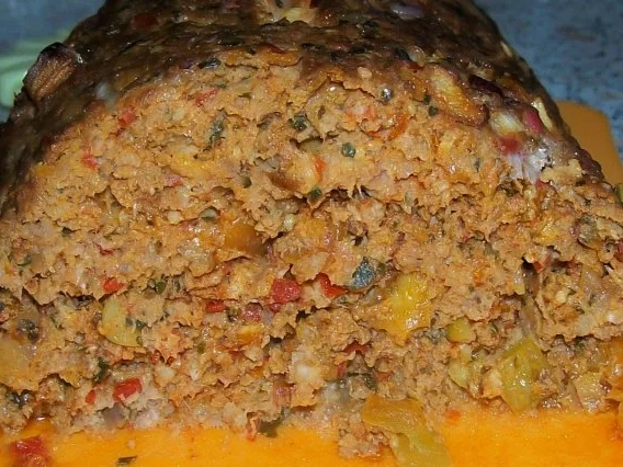 Würziger Hackbraten mit Oliven, Parmesan und getrockneten Tomaten - Rezept - Bild Nr. 7