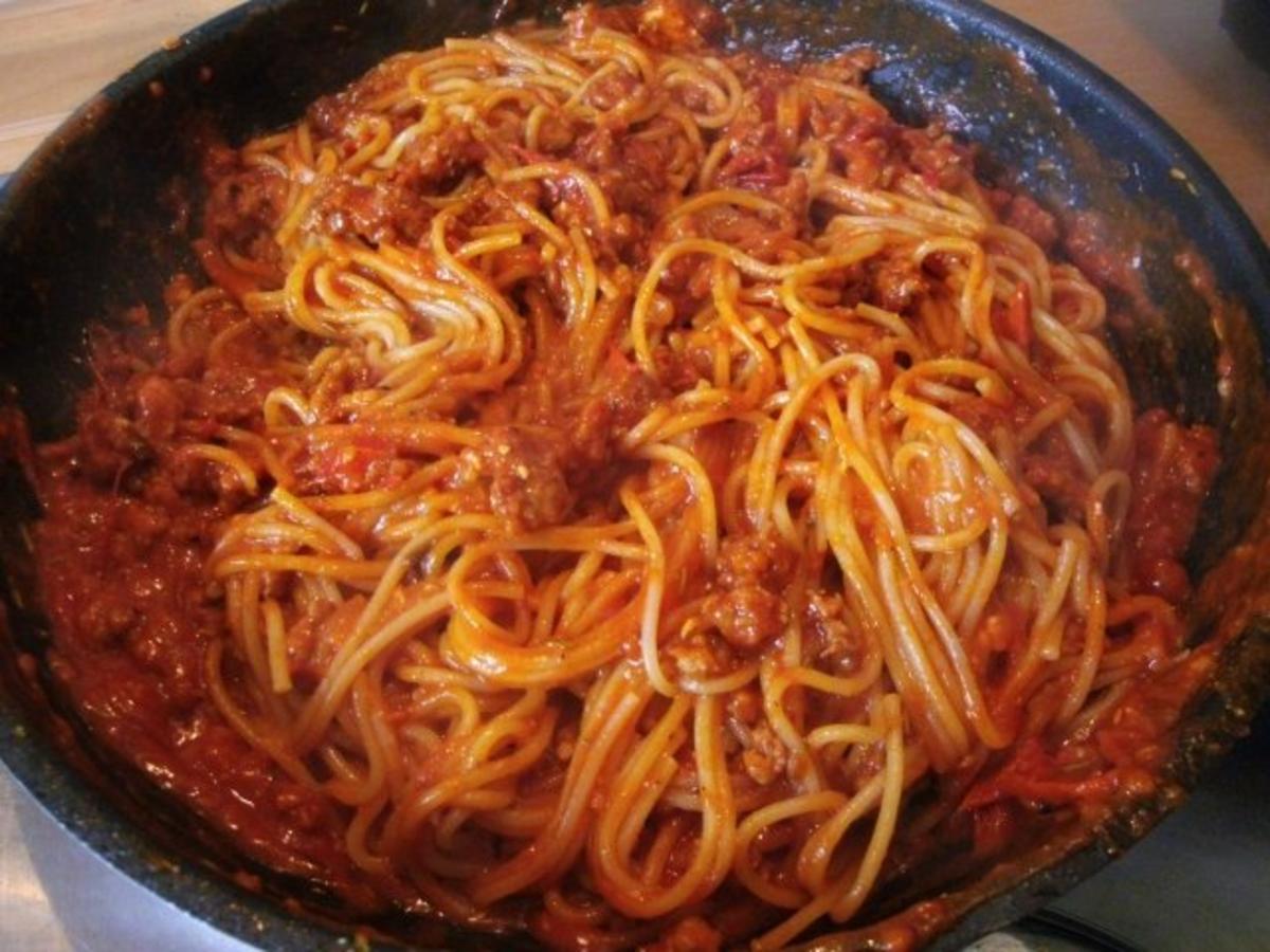 Spaghetti Bolognese-Pfanne - Rezept - Bild Nr. 6