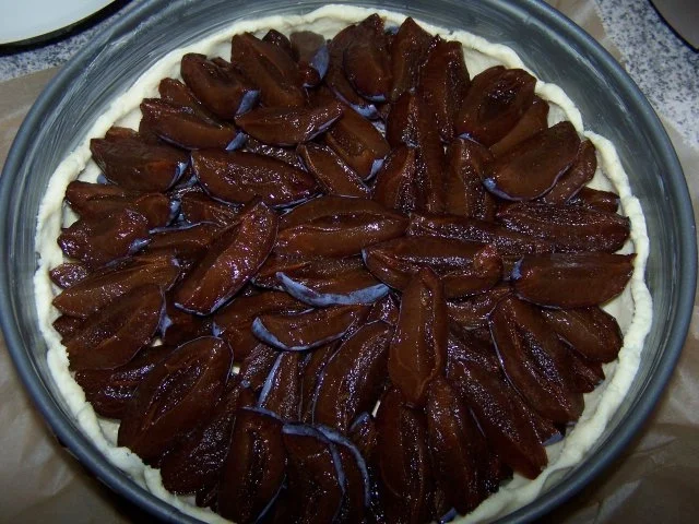 Rezept: Pflaumenkuchen mit Nusskrokant Bild Nr. 4 Pflaumenkuchen mit Nusskrokant - Rezept - Bild Nr. 4