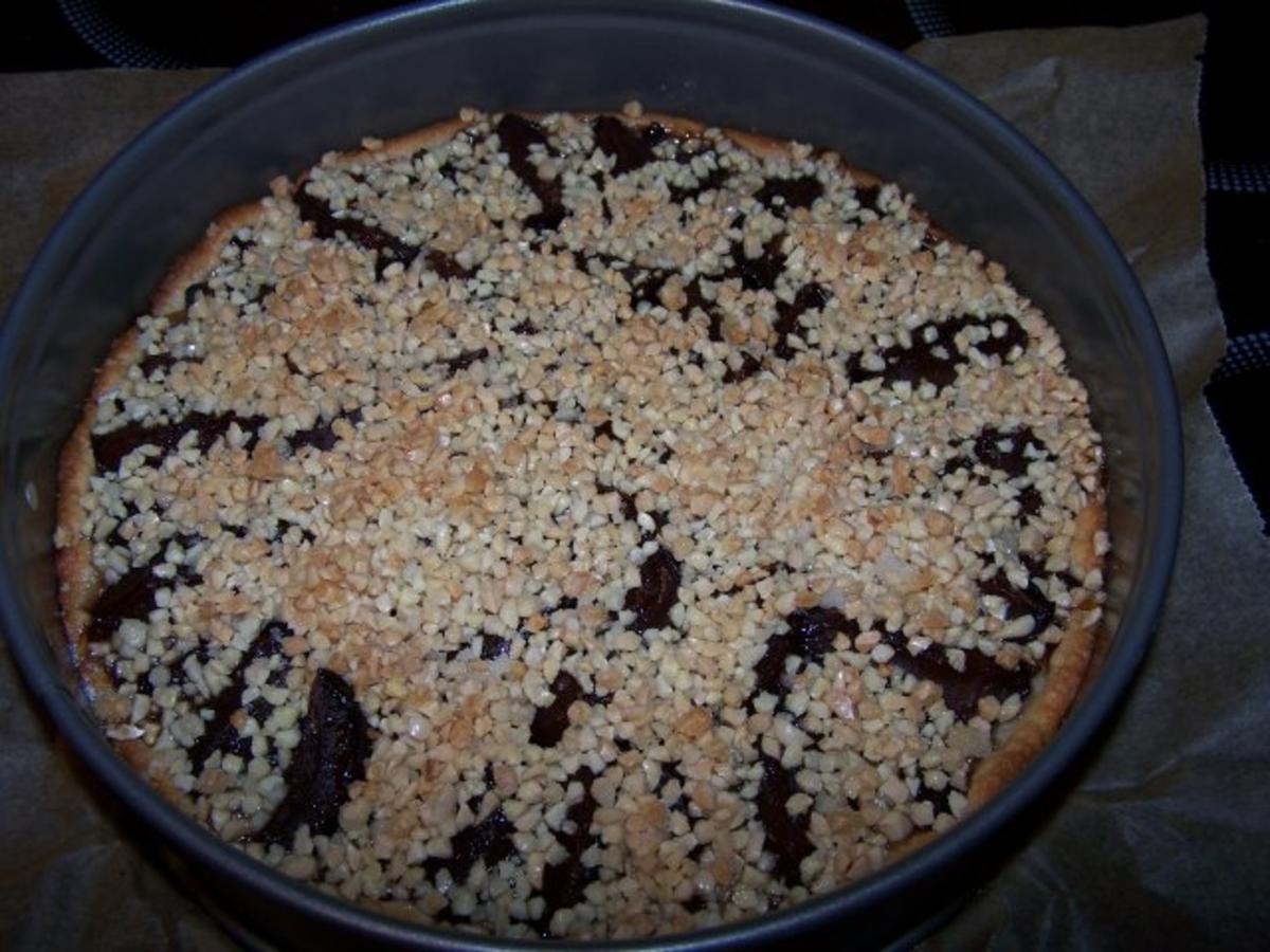 Pflaumenkuchen mit Nusskrokant - Rezept - Bild Nr. 6