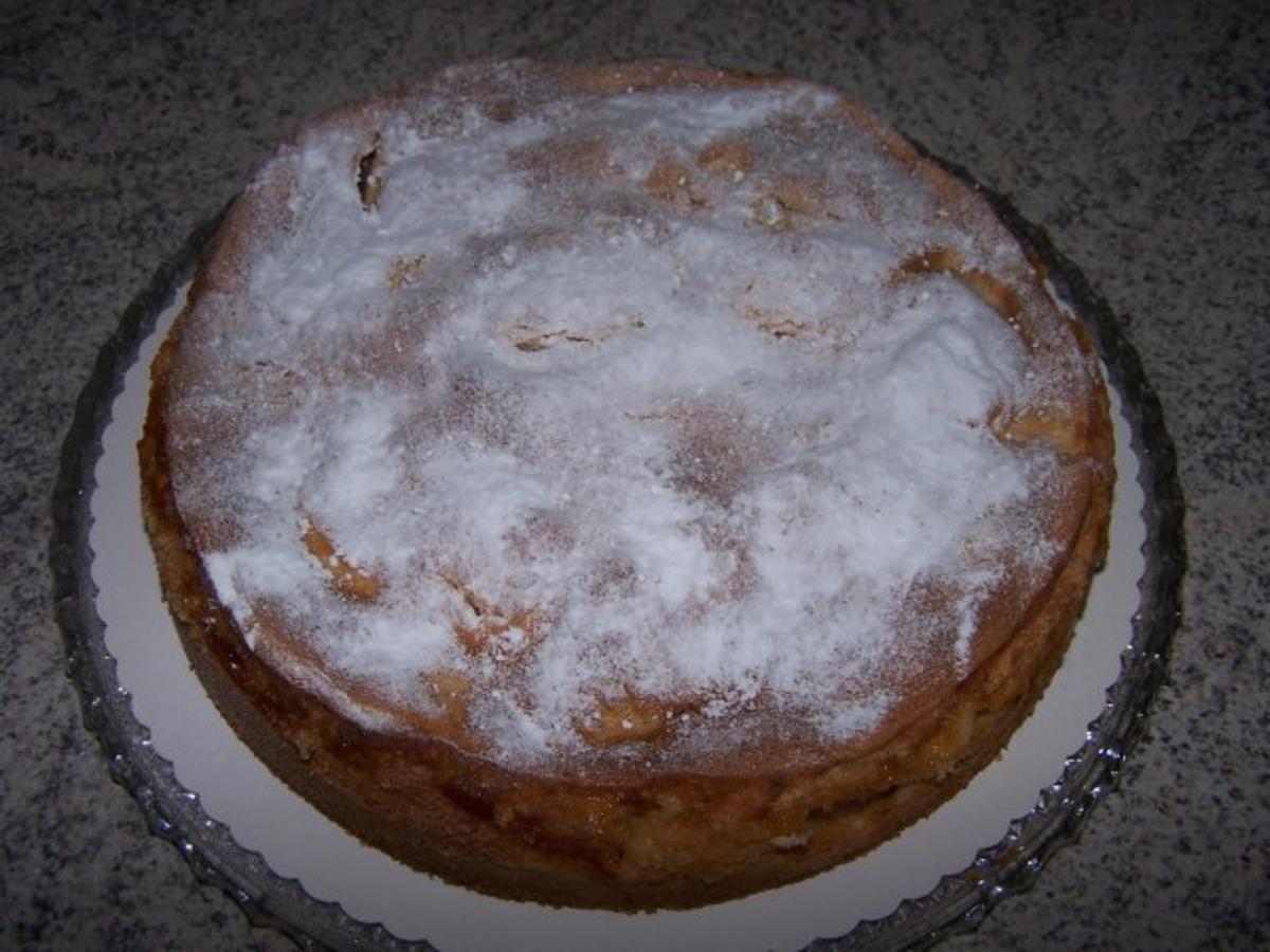 Bilder für Apfelkuchen mit knuspriger Haube - Rezept