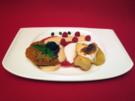 Rosmarinpfirsiche mit Brombeersorbet - Rezept