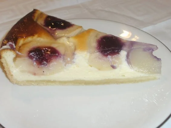 Käsekuchen mit Apfel - Birne und Preiselbeeren - Rezept - Bild Nr. 5