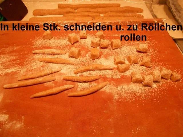 Kaffeekipferl - Rezept - Bild Nr. 10