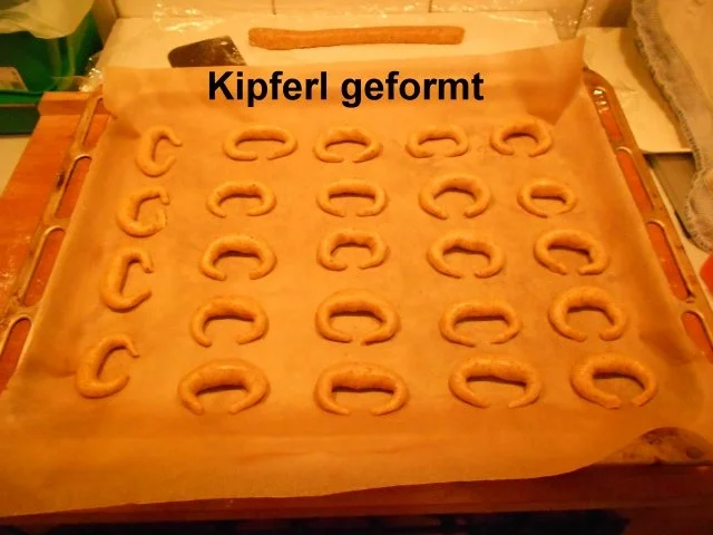 Kaffeekipferl - Rezept - Bild Nr. 13