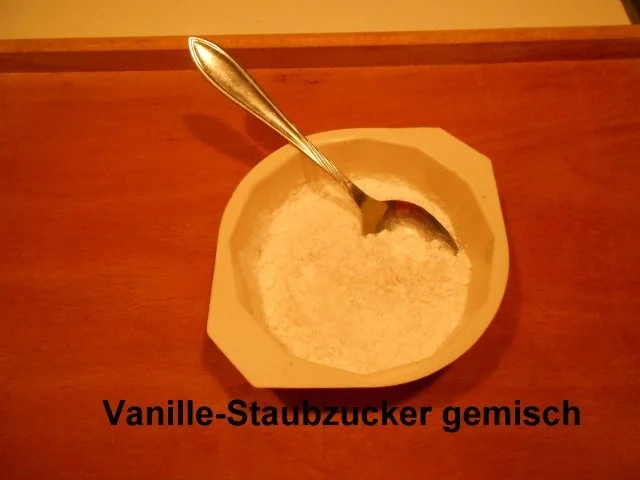 Kaffeekipferl - Rezept - Bild Nr. 17