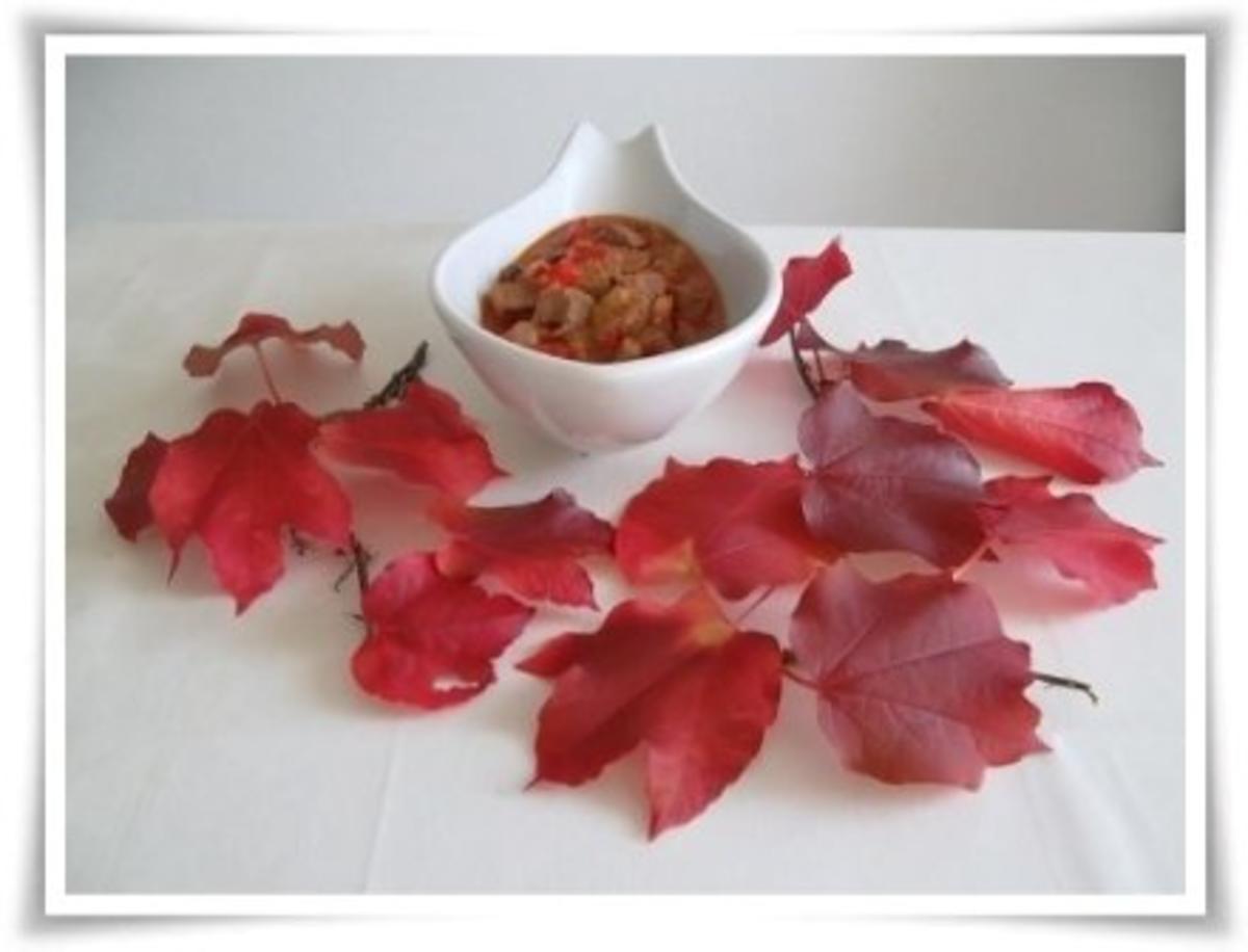 Herbstliches Chili  Paprika Gulasch  mit einem besonders saftigen & aromatischen Geschmack - Rezept - Bild Nr. 21