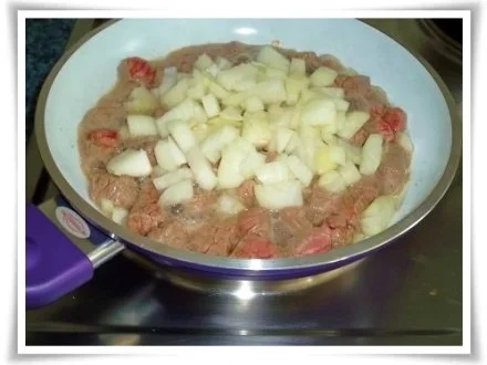 Herbstliches Chili  Paprika Gulasch  mit einem besonders saftigen & aromatischen Geschmack - Rezept - Bild Nr. 11