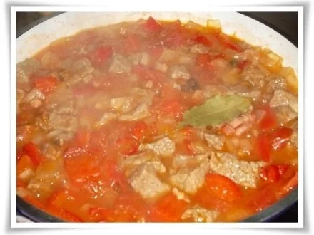 Herbstliches Chili  Paprika Gulasch  mit einem besonders saftigen & aromatischen Geschmack - Rezept - Bild Nr. 17