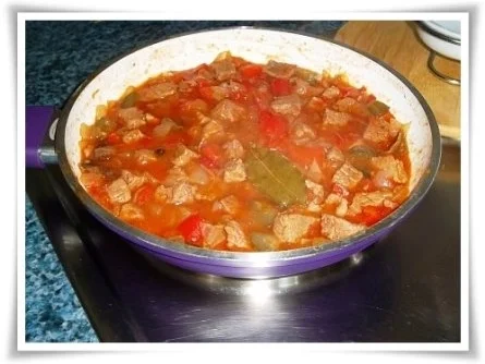 Herbstliches Chili  Paprika Gulasch  mit einem besonders saftigen & aromatischen Geschmack - Rezept - Bild Nr. 18