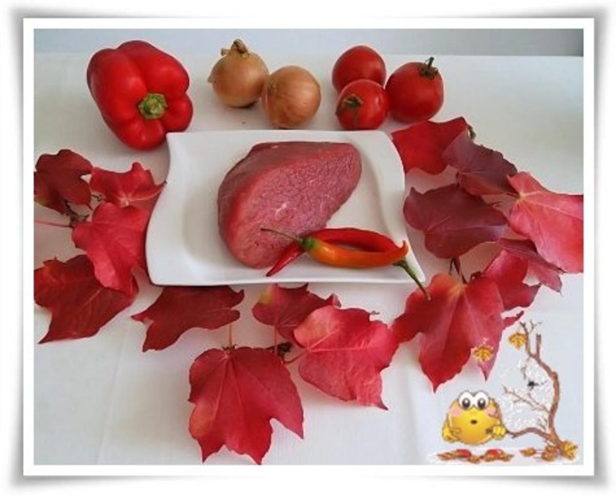 Herbstliches Chili  Paprika Gulasch  mit einem besonders saftigen & aromatischen Geschmack - Rezept - Bild Nr. 3