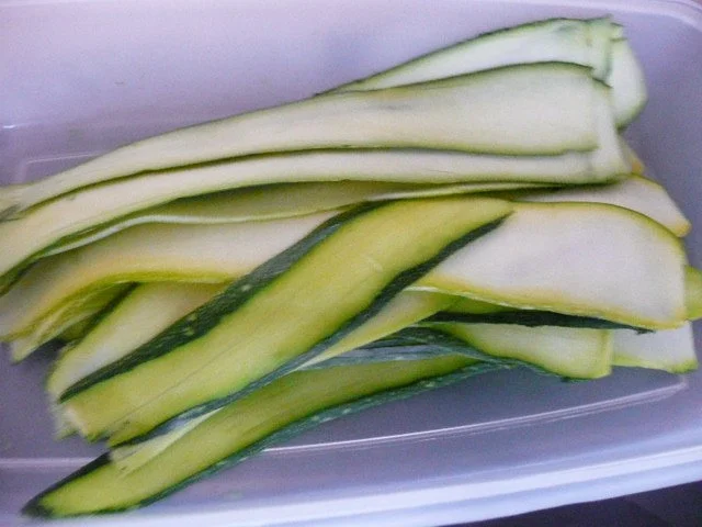 ERNTE / ZUCCHINIPÄCKCHEN auf TOMATENBETT - Rezept - Bild Nr. 4