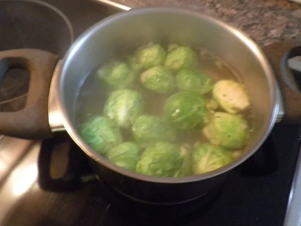 Rezept: Rosenkohlcremesuppe ... Bild Nr. 5 Rosenkohlcremesuppe ... - Rezept - Bild Nr. 5