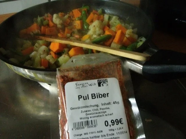 Hasi`s Kürbis Gemüsepfanne mit Nudeln - Rezept - Bild Nr. 4