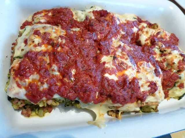 Vegetarischer Tortellini-Auflauf mit Pesto-Käse-Kruste - Rezept