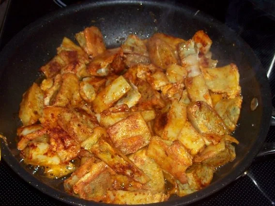 Deftiger Maultaschenauflauf mit Schinken und Tomatensoße - Rezept - Bild Nr. 3