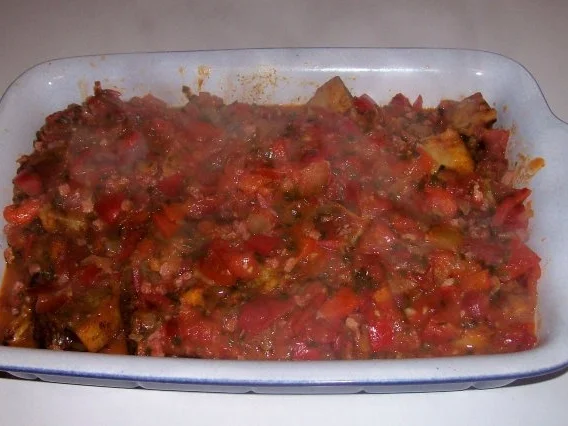 Deftiger Maultaschenauflauf mit Schinken und Tomatensoße - Rezept - Bild Nr. 6