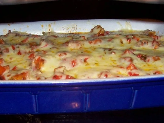 Deftiger Maultaschenauflauf mit Schinken und Tomatensoße - Rezept - Bild Nr. 8