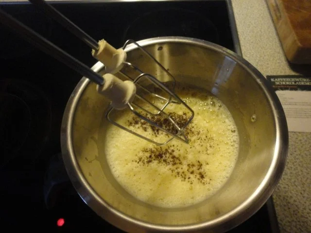 Rezept: Kaffeegewürz Schokolade Mousse Bild Nr. 4 Kaffeegewürz Schokolade Mousse - Rezept - Bild Nr. 4