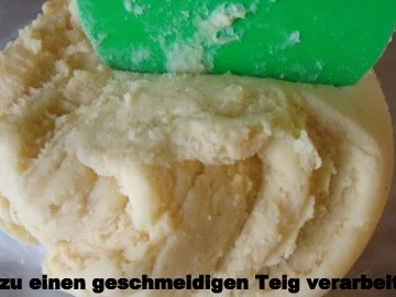 Rezept: Gefüllte Kartoffelklöse auf Schmortomaten Bild Nr. 4 Gefüllte Kartoffelklöse auf Schmortomaten - Rezept - Bild Nr. 4