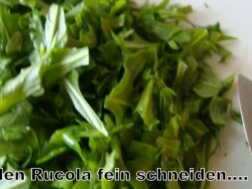 Rezept: Gefüllte Kartoffelklöse auf Schmortomaten Bild Nr. 6 Gefüllte Kartoffelklöse auf Schmortomaten - Rezept - Bild Nr. 6
