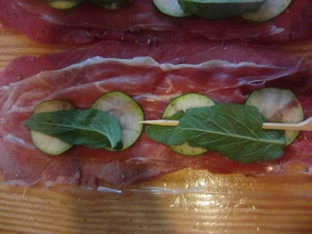 Rezept: Kalbsschnitzel à la Saltimbocca Bild Nr. 3 Kalbsschnitzel à la Saltimbocca - Rezept - Bild Nr. 3