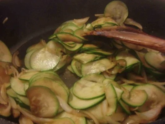 Rezept: Kalbsschnitzel à la Saltimbocca Bild Nr. 4 Kalbsschnitzel à la Saltimbocca - Rezept - Bild Nr. 4