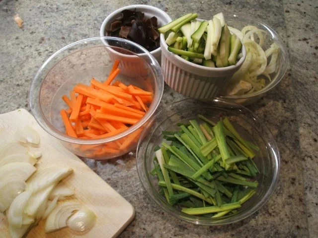 Rezept: Fleisch: Mariniertes Schweinefleisch mit viiiiiiieeeeel Gemüse Bild Nr. 7 Fleisch: Mariniertes Schweinefleisch mit viiiiiiieeeeel Gemüse - Rezept - Bild Nr. 7