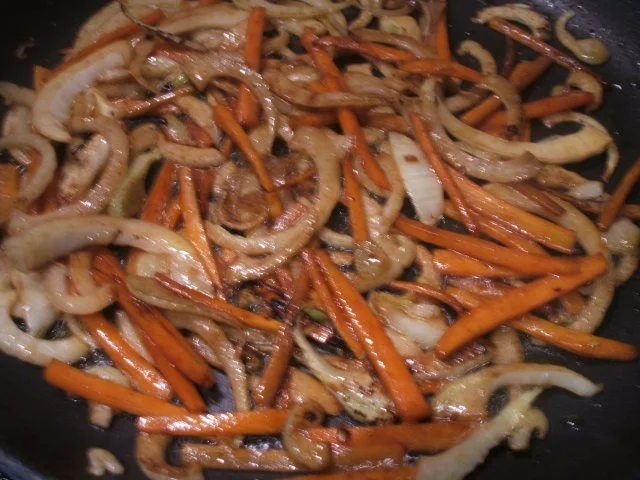 Rezept: Fleisch: Mariniertes Schweinefleisch mit viiiiiiieeeeel Gemüse Bild Nr. 9 Fleisch: Mariniertes Schweinefleisch mit viiiiiiieeeeel Gemüse - Rezept - Bild Nr. 9