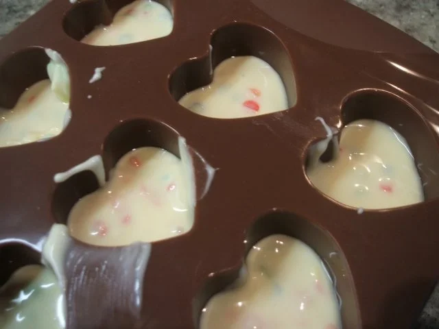 Pralinen: Konfetti-Herzen (15 Stück) - Rezept - Bild Nr. 6