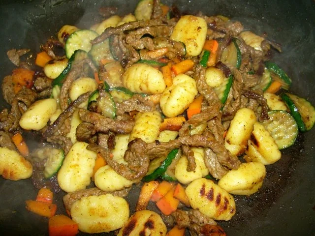 Rindfleisch-Gnocci-Pfanne - Rezept - Bild Nr. 2